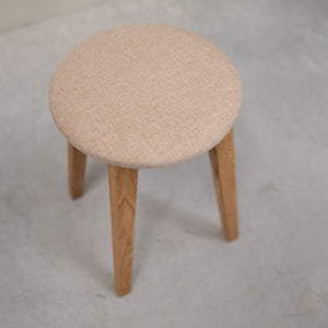 Set van 2 of 4 massief houten eetkrukken Diana, gestoffeerd | NordicStory