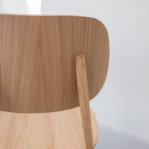 Set van 2 of 4 Varde eetkamerstoelen, frame van massief eikenhout