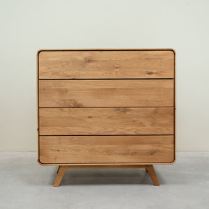 Ladekast in massief eiken Geneva 2 Ladekast met 4 laden Roble.Store NordicStory