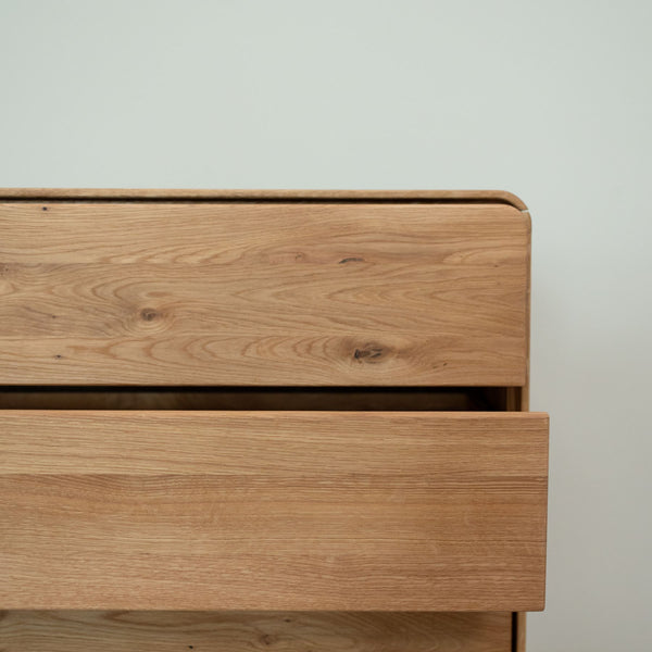 Ladekast in massief eiken Geneva 2 Ladekast met 4 laden Roble.Store NordicStory