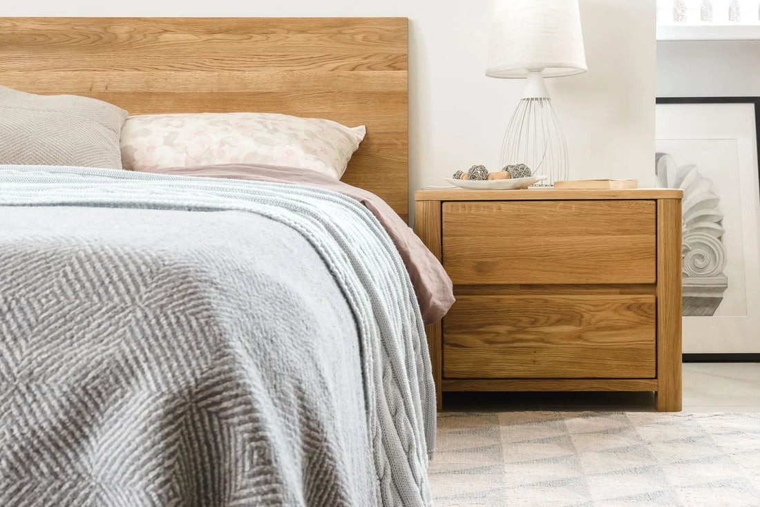 NordicStory, massief eikenhout, nordic style, scandinavische stijl, slaapkamermeubels, houten bed, houten hoofdeinde, nachtkastje, nachtkastje
