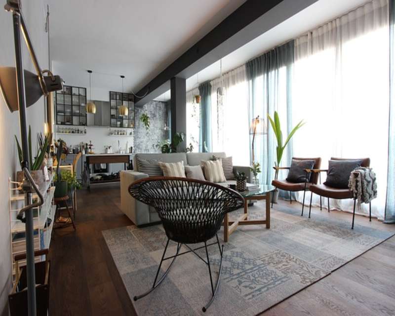 Zo versier je de muur van je woonkamer in stijl