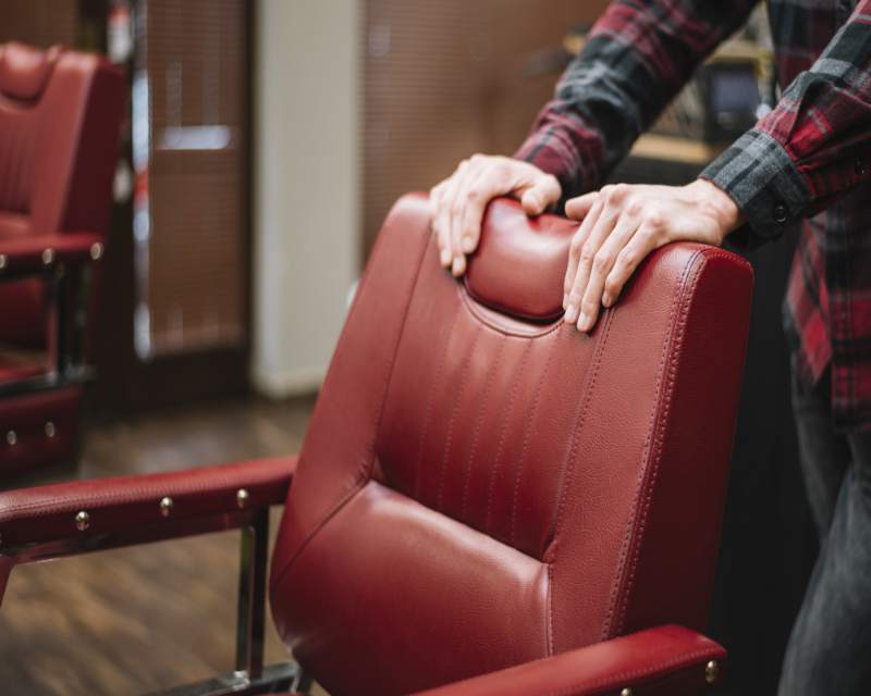 stoelen bekleden met kunstleer