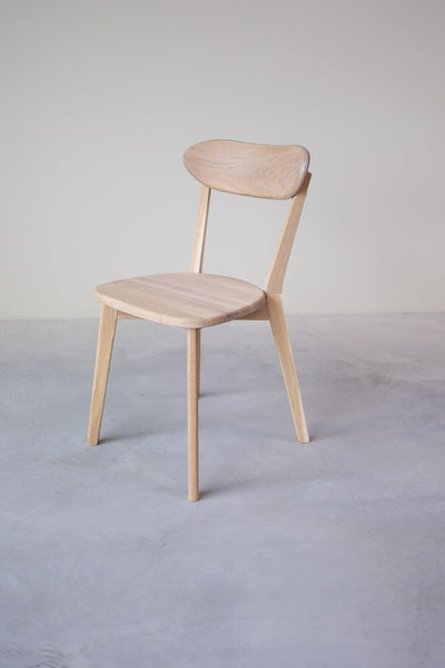Set van 2 of 4 massief eiken eetkamerstoelen Isku | NordicStory