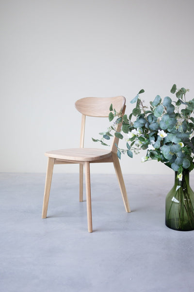 Set van 2 of 4 massief eiken eetkamerstoelen Isku | NordicStory