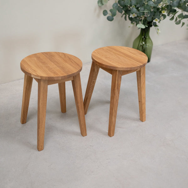 Set van 2 of 4 massief eiken eetkrukken Diana | NordicStory