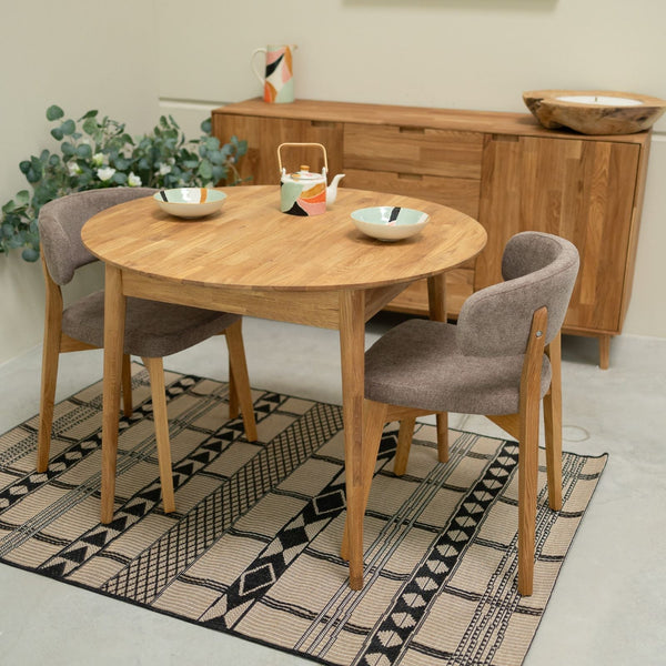 Set van 2 of 4 Claus massief eiken eetkamerstoelen, bekleed in grijs of bruin | VESKOR