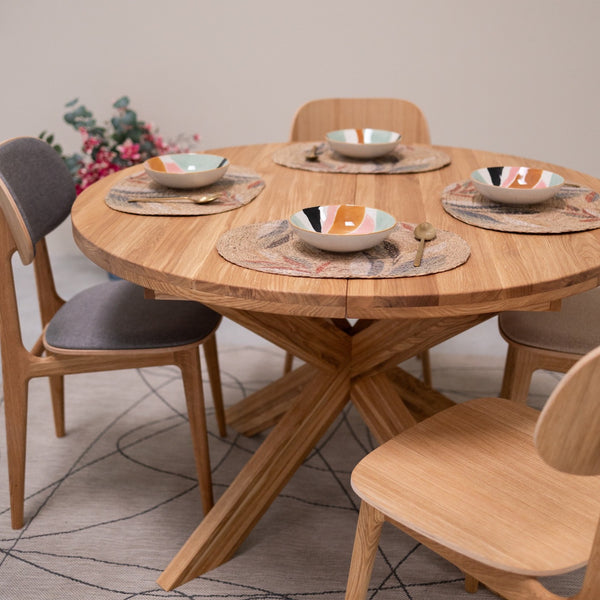 NordicStory Holger ronde uitschuifbare eettafel van massief eikenhout