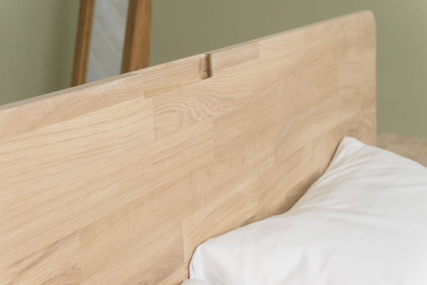 Escandi massief eiken bed, 140 x 200 cm / 160 x 200 cm / 180 x 200 cm | NordicStory