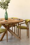 Set van 2 of 4 Alexis eetkamerstoelen, frame van massief eiken, bekleding in levend groen | NordicStory