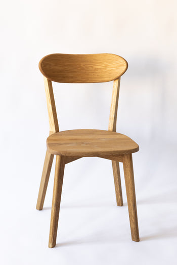 NordicStory Massief houten tafelset MINI 2 en twee ISKU stoelen