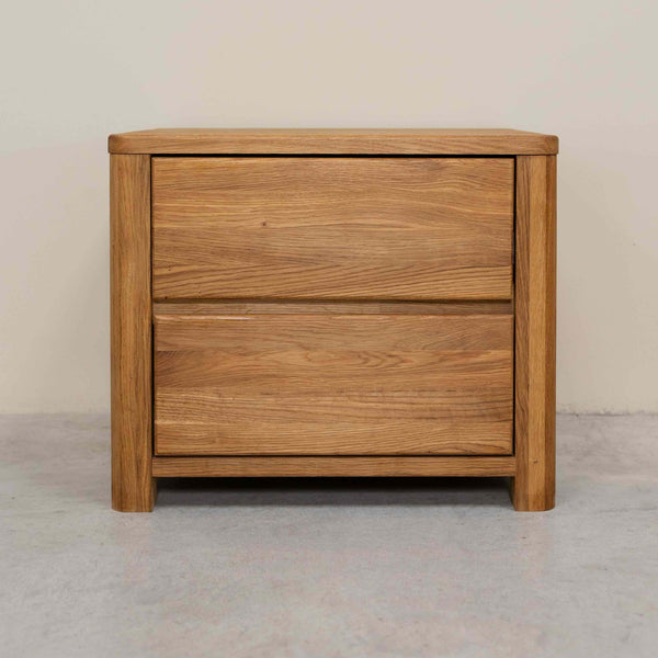 Elsa massief eiken nachtkastje, 56,5 x 44 x 47 cm | NordicStory