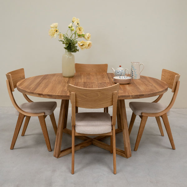 Uitschuifbare eettafel in massief eiken MOBY | NordicStory