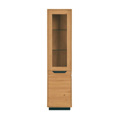 NordicStory_Vitrine_van_maciza_hout_duurzaam_eiken_kruk_voor_de_salon