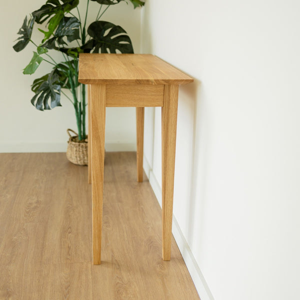 NordicStory Console met 2 laden gemaakt van massief duurzaam eikenhout 