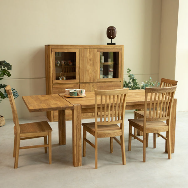 Uitschuifbare eettafel gemaakt van massief duurzaam eikenhout