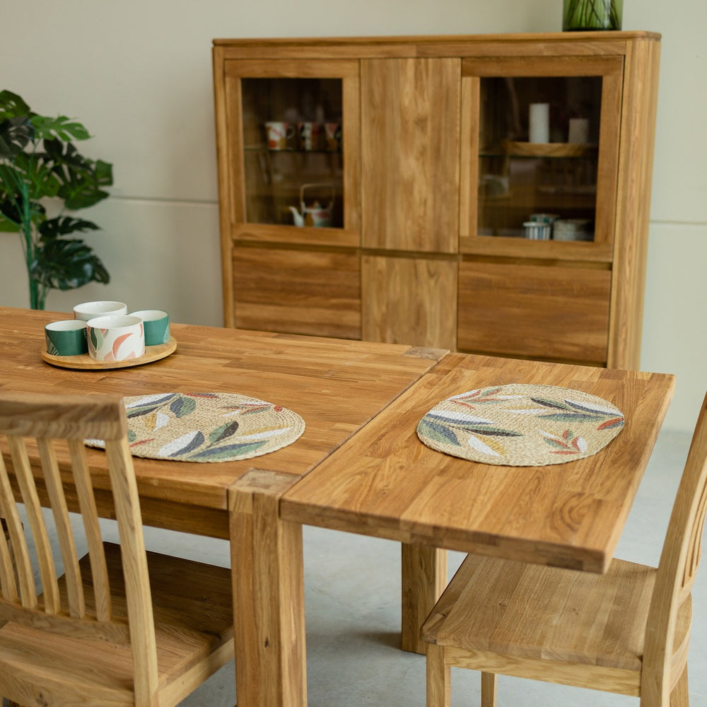Uitschuifbare eettafel gemaakt van massief duurzaam eikenhout