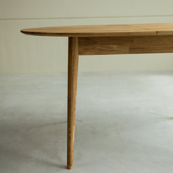  NordicStory Uitschuifbare ovale eettafel in massief duurzaam eiken