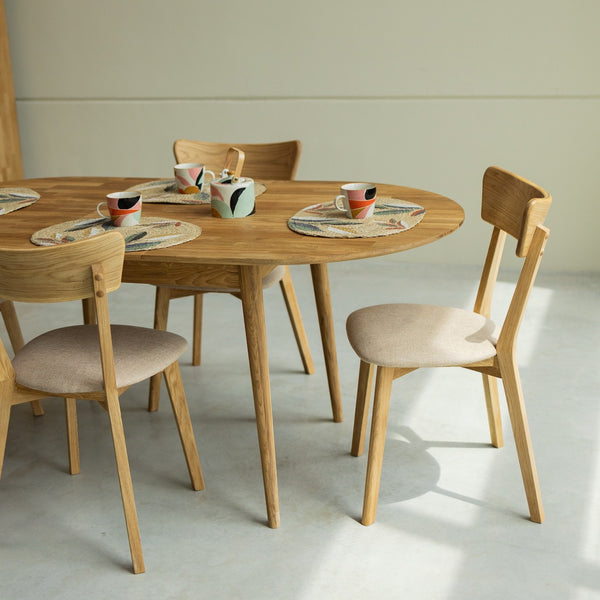  NordicStory Uitschuifbare ovale eettafel in massief duurzaam eiken