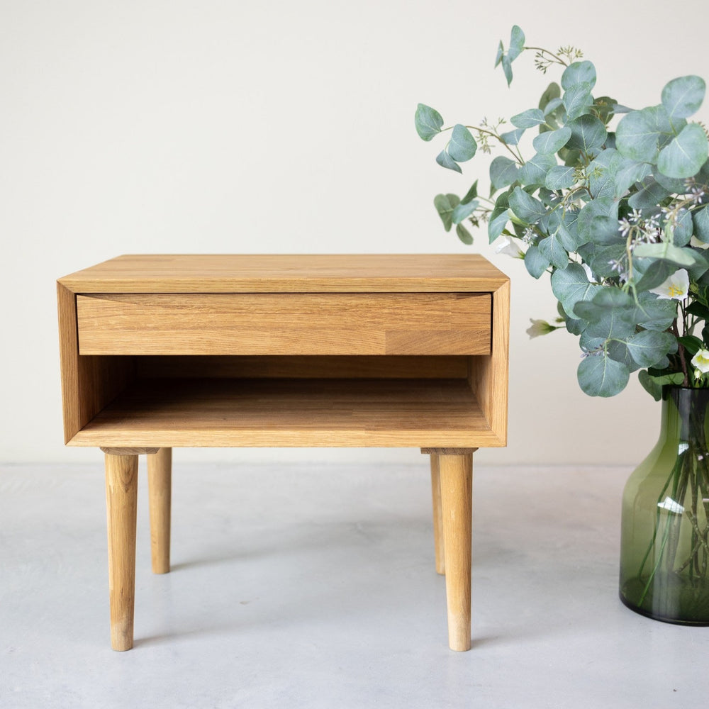 NordicStory Nachtkastje in massief eikenhout