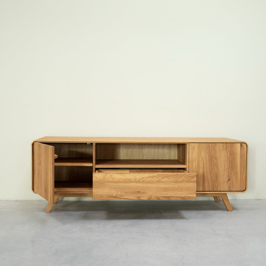 NordicStory TV-meubel in massief eiken Geneva 1, 160 x45 x 55 cm.