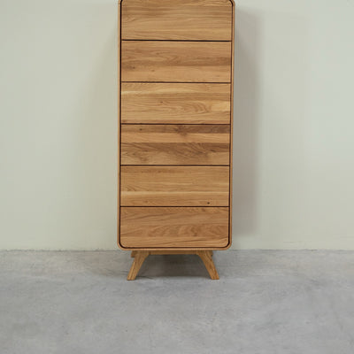 NordicStory ladekast in massief eiken Geneva 1, 50 x 42 x 126 cm.