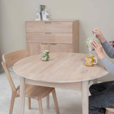 NordicStory Ronde uitschuifbare eettafel in massief eiken Escandi 3 Roble.Store