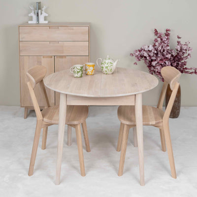 NordicStory Set Escandi 3 massief houten tafel en twee ISKU stoelen
