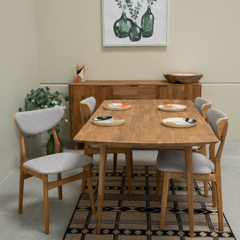 Veskor Set van 2 of 4 Maxwell massief eiken eetkamerstoelen, bekleed in eikengrijs.Winkel