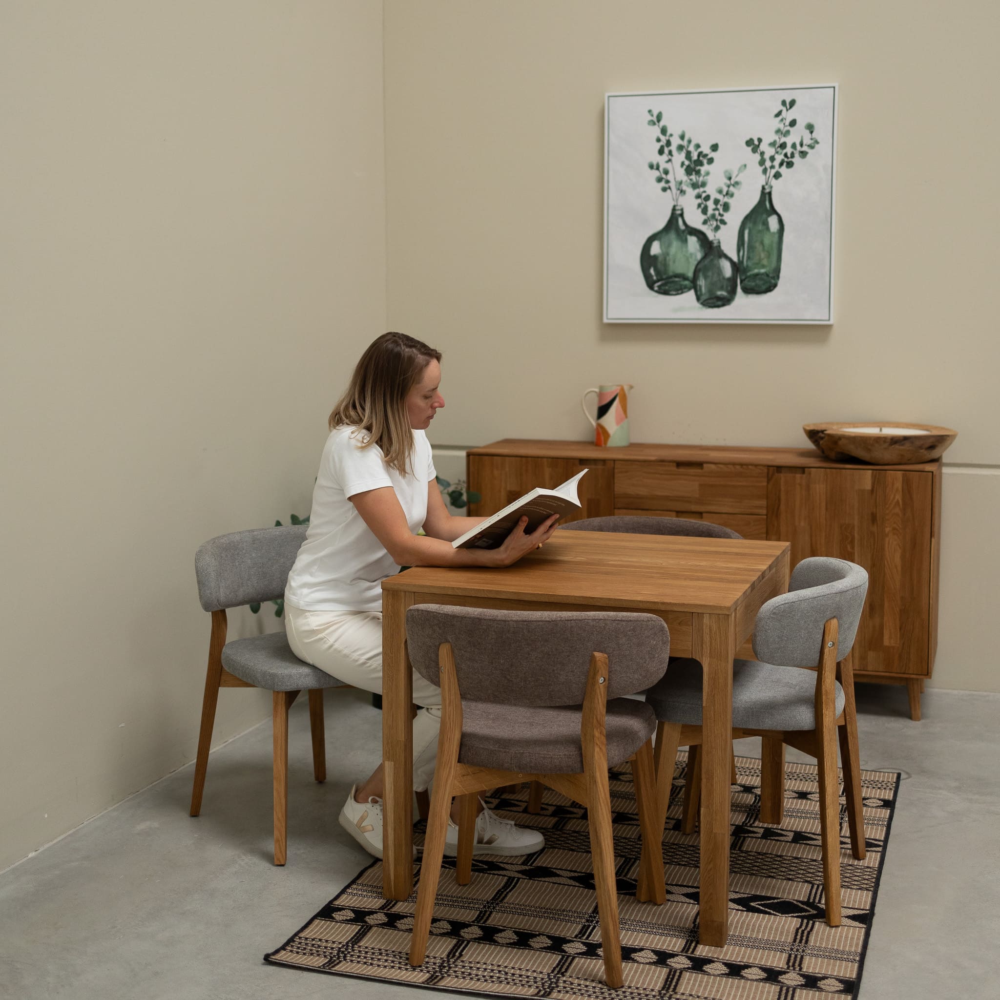 Nordiq Fusion Table - Ronde Eettafel - 115 Cm - Eiken Onderstel Scandinavisch Design Nordiq Fusion Table - Ronde Eettafel - 115 Cm - Eiken Onderstel Scandinavisch Design