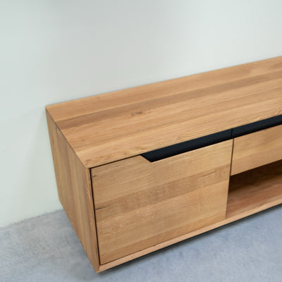 NordicStory TV-meubel in massief eiken Bremen, 160 x 42 x 50 cm.