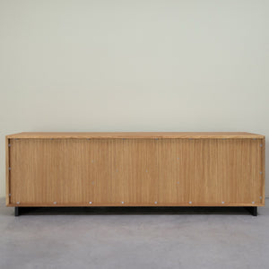 NordicStory TV-meubel in massief eiken Bremen, 160 x 42 x 50 cm.