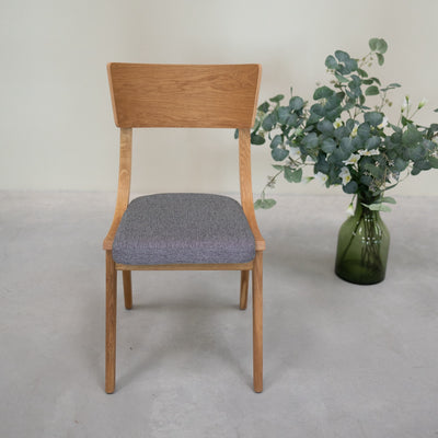 VESKOR Set van 2 of 4 massief eiken Lucas eetkamerstoelen, bekleding grijs of beige