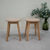 NordicStory Set van 2 of 4 massief houten eetkrukken Diana, bekleding