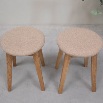NordicStory Set van 2 of 4 massief houten eetkrukken Diana, bekleding