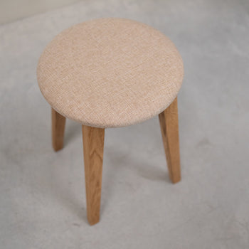 NordicStory Set van 2 of 4 massief houten eetkrukken Diana, bekleding