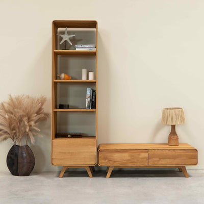 Eiken.Store eiken massief houten vitrinekast