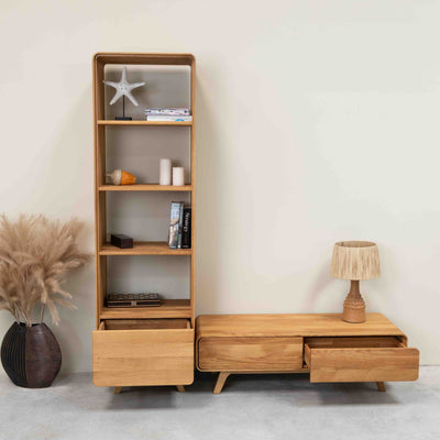 Eiken.Store eiken massief houten vitrinekast