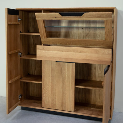 NordicStory Bremen 3 eiken massief houten vitrinekast, 124 x 38 x 134 cm.