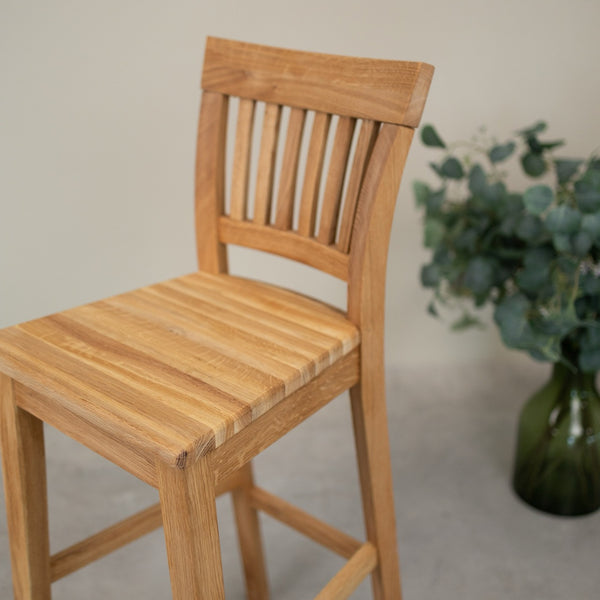 Provance barstoel van massief eikenhout | NordicStory