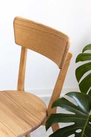 Set van 2 of 4 massief eiken eetkamerstoelen Diana | NordicStory