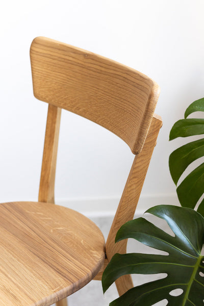 Set van 2 of 4 massief eiken eetkamerstoelen Diana | NordicStory