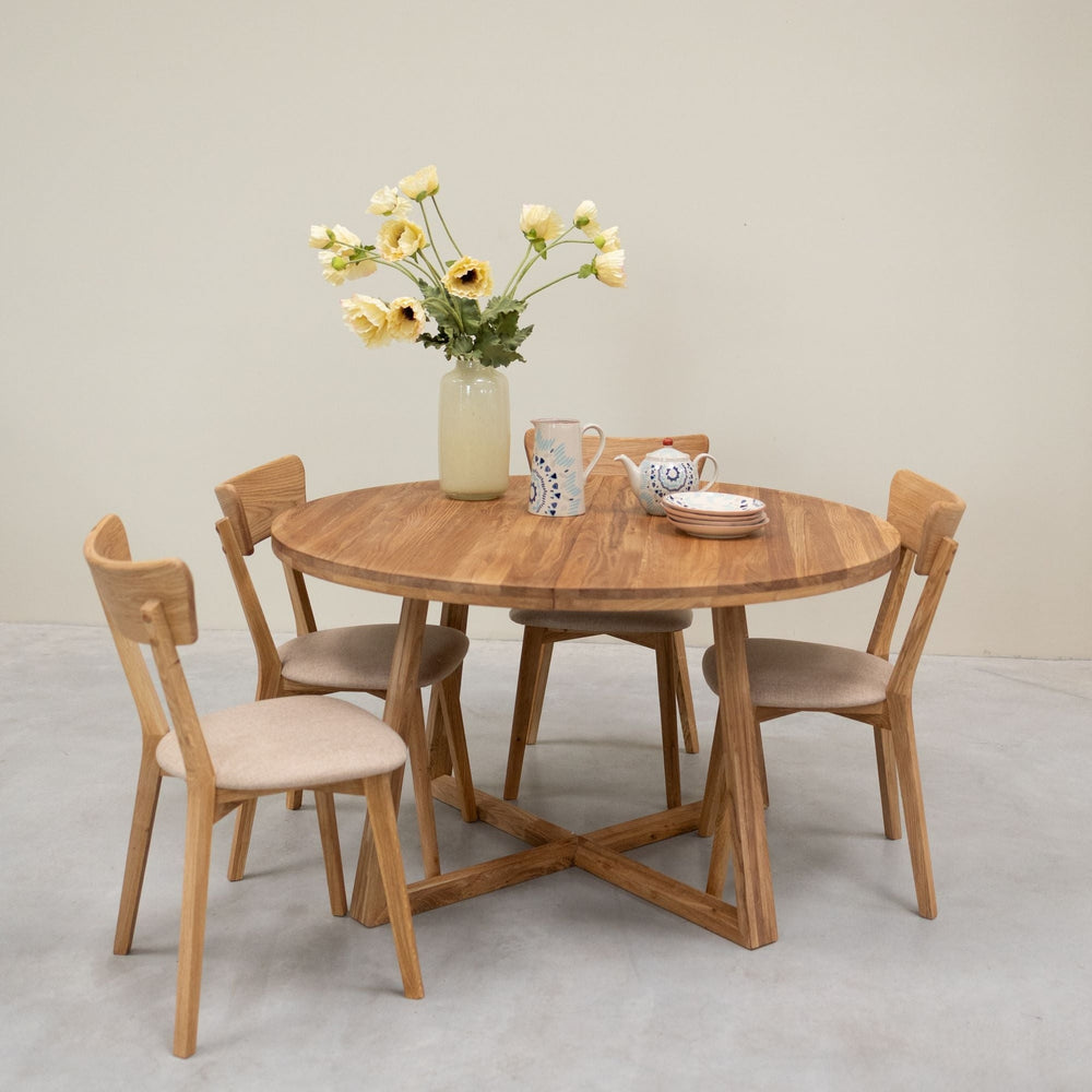 Set van 2 of 4 massief eiken eetkamerstoelen Diana Beige | NordicStory