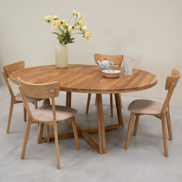 Set van 2 of 4 massief eiken eetkamerstoelen Diana Beige | NordicStory