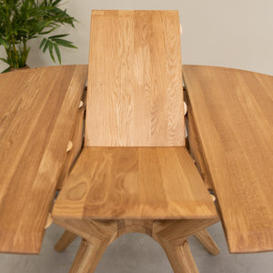 Ronde uitschuifbare eettafel in massief eiken Carmen | NordicStory