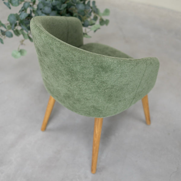 Massief eiken armstoel Ana met bekleding | VESKOR