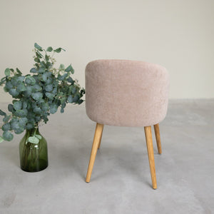 Massief eiken armstoel Ana met bekleding | VESKOR