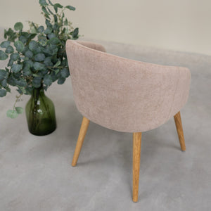 Massief eiken armstoel Ana met bekleding | VESKOR