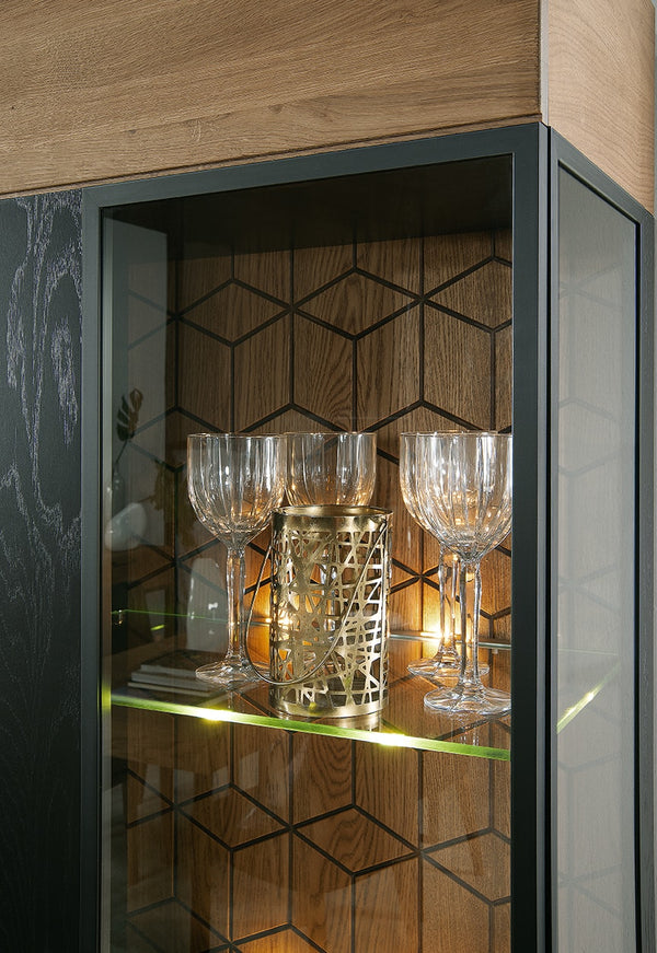 LoftStory eikenhouten vitrinekast modern nordic design