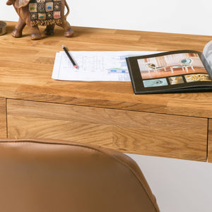 NordicStory Noords Eiken Massief Houten Bureau Noords Eiken Massief Houten Bureau 